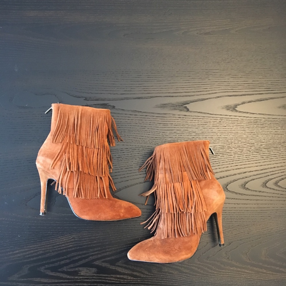 Kristin Cavallari Charm Fringe Booties Sz 7.5 - Picture 1 of 6